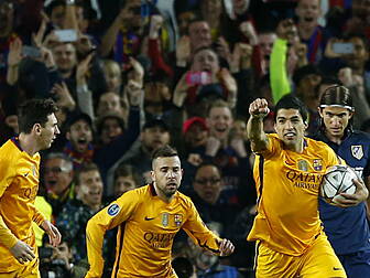 Luis Suarez breaks Atletico Ma...